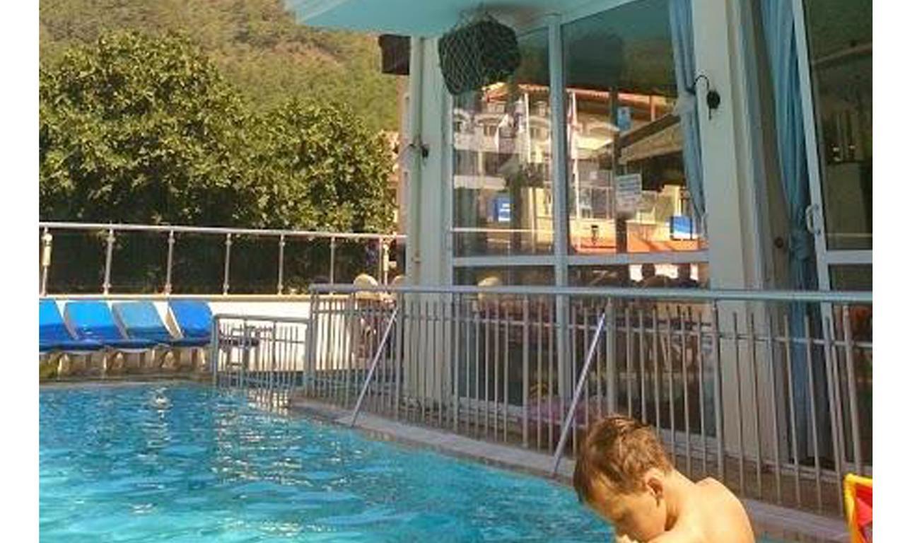 Prestij Apart Hotell İçmeler Eksteriør bilde